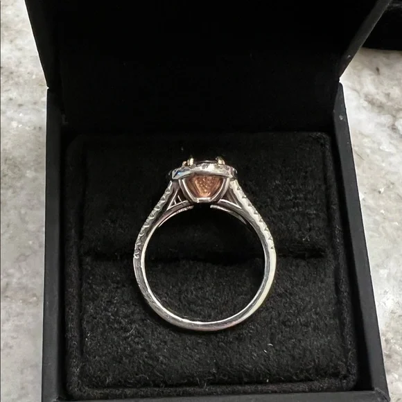 Beautiful Sterling Silver and Rose Gold Amethyst Ring. 💜 - Picture 7 of 9